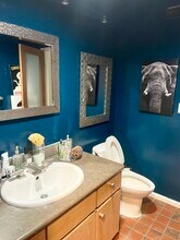 2366 Nichols Canyon Rd in Los Angeles, CA - Foto de edificio - Building Photo