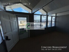 1442 Bergamot Loop-Unit -F in High Point, NC - Building Photo - Building Photo