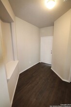 5906 Ivans Farm in San Antonio, TX - Building Photo - Building Photo