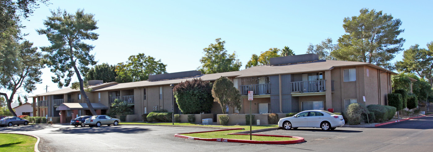 Scottsdale Park Place in Scottsdale, AZ - Building Photo