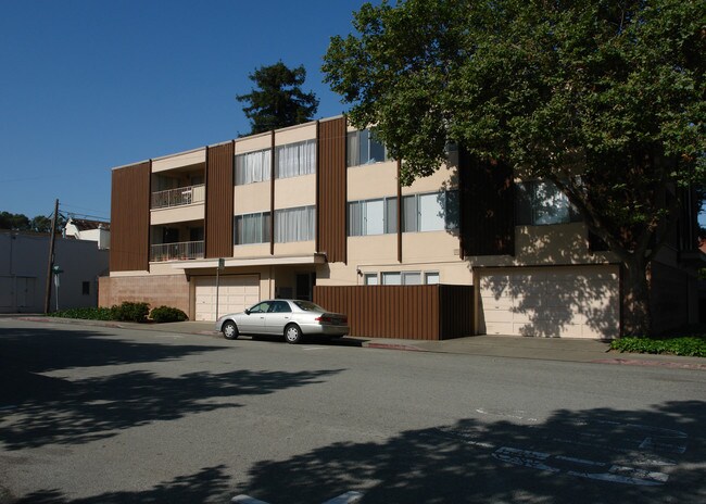 101 Twenty-Fourth in San Mateo, CA - Building Photo - Building Photo