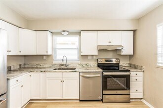 4626 20th Ave N in St. Petersburg, FL - Building Photo - Building Photo