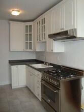 1697 Cambridge St, Unit 12 in Cambridge, MA - Foto de edificio - Building Photo