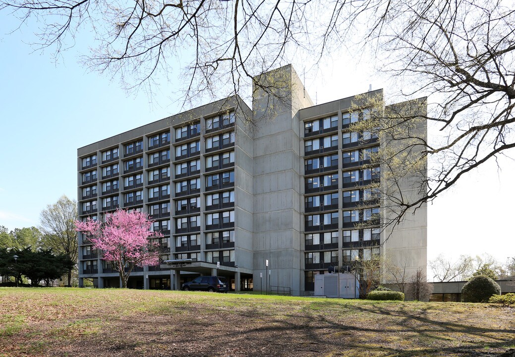 JJ Henderson Housing Center in Durham, NC - Foto de edificio