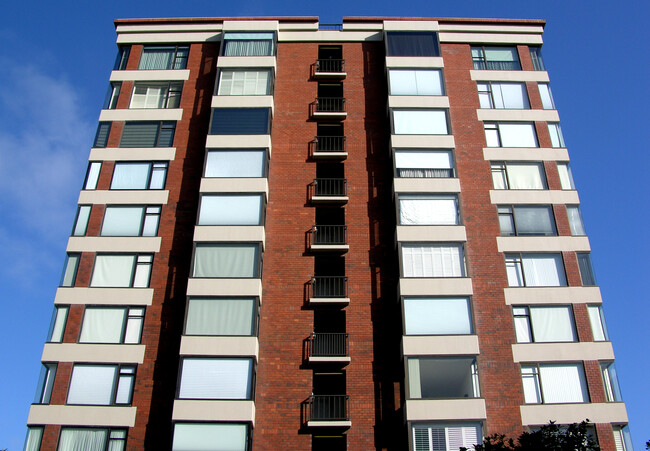 Panorama Apartments in San Francisco, CA - Building Photo - Building Photo