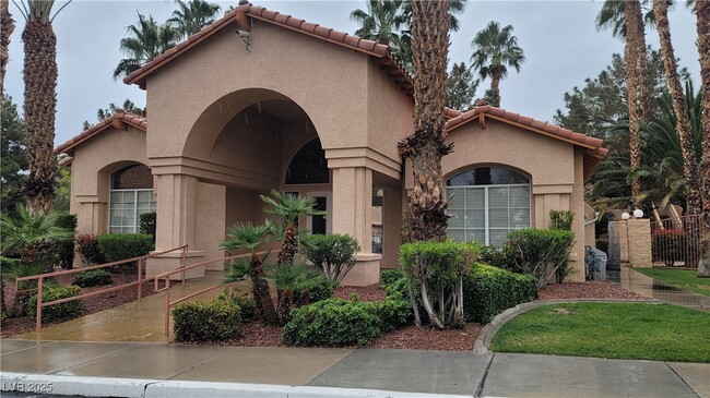 property at 2925 Wigwam Pkwy