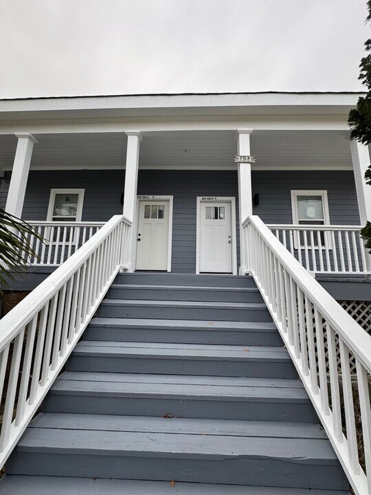 2127 Avenue O in Galveston, TX - Foto de edificio