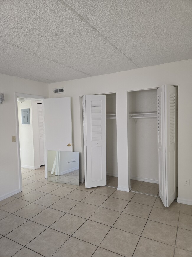 705 Michigan Ct, Unit 3 on 2nd FL in St. Cloud, FL - Building Photo - Building Photo