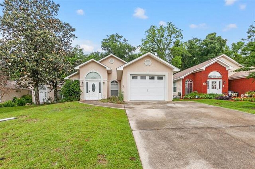 2128 Fallbrooke Ct in Tallahassee, FL - Building Photo