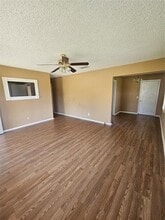 106 Tumbleweed Dr in Weatherford, TX - Building Photo - Building Photo