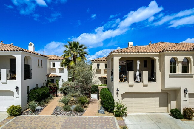 1414 Guzman Ln in Palm Springs, CA - Building Photo - Building Photo
