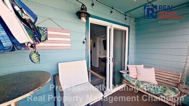 1404 Canal Dr in Carolina Beach, NC - Building Photo - Building Photo