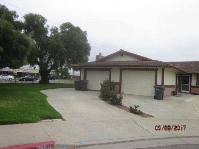 property at 926 Oleander St