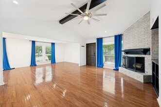 3636 Hopetown Dr in Dallas, TX - Building Photo - Building Photo