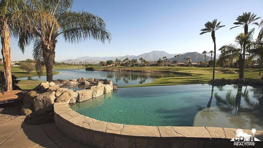 50055 El Dorado Dr in La Quinta, CA - Building Photo