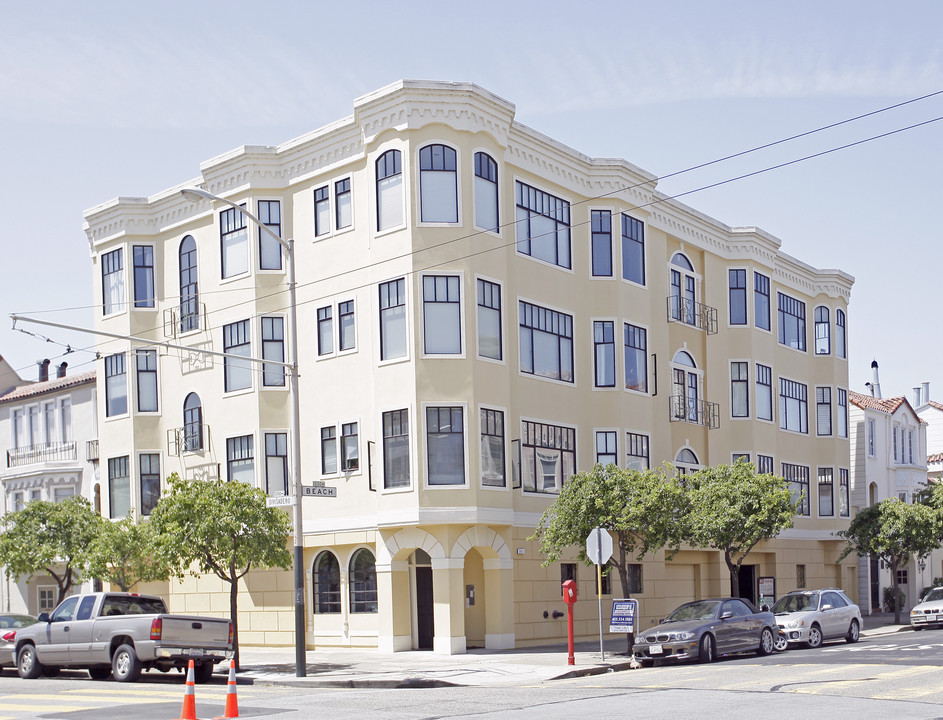 2101 Beach St in San Francisco, CA - Foto de edificio