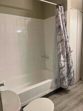 3450 Clifton Ave in Cincinnati, OH - Building Photo - Building Photo