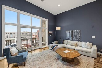 1330 Belmont St NW in Washington, DC - Building Photo - Building Photo