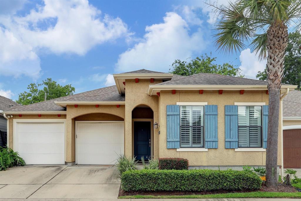 6089 Yale St in Houston, TX - Building Photo