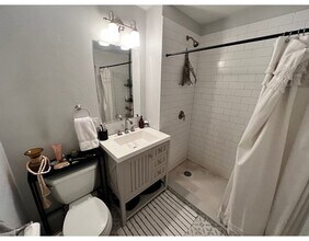 6 Souther Rd-Unit -1 in Boston, MA - Foto de edificio - Building Photo