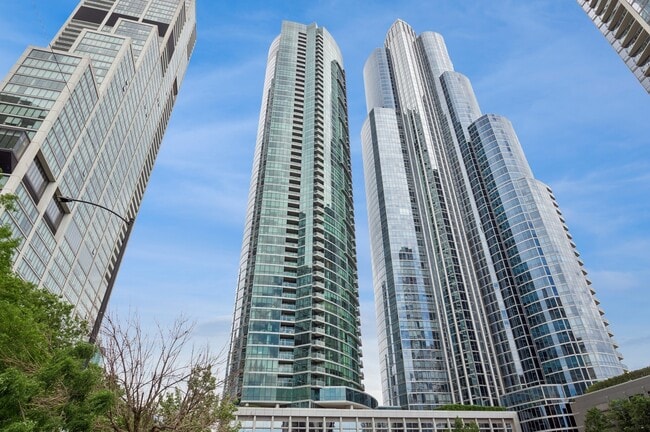 property at 1201 S Prairie Ave