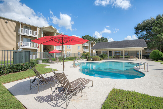 St. Germaine in Harvey, LA - Foto de edificio - Building Photo