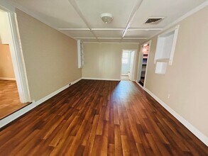 2100 Wingate St in Greensboro, NC - Building Photo - Building Photo