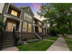 12225 82nd Ave N in Maple Grove, MN - Building Photo