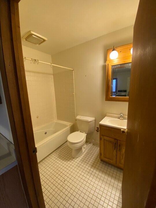 9 Newell Ave, Unit 9B in Cherry Hill, NJ - Building Photo