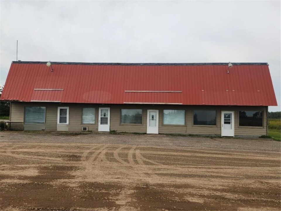 261 N Maddy St in McGregor, MN - Foto de edificio