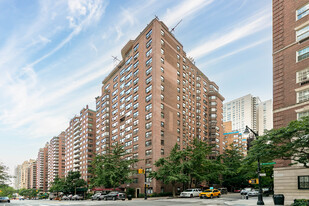 20 Sutton Place S Apartments