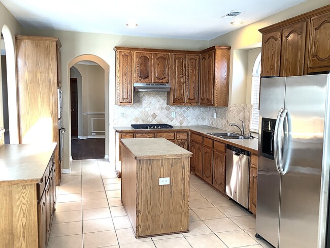 107 Monticello Dr in Mansfield, TX - Building Photo - Building Photo