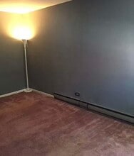 2113 W Montrose Ave in Chicago, IL - Building Photo - Building Photo