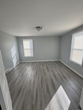 418 Main St in East Haven, CT - Building Photo - Building Photo