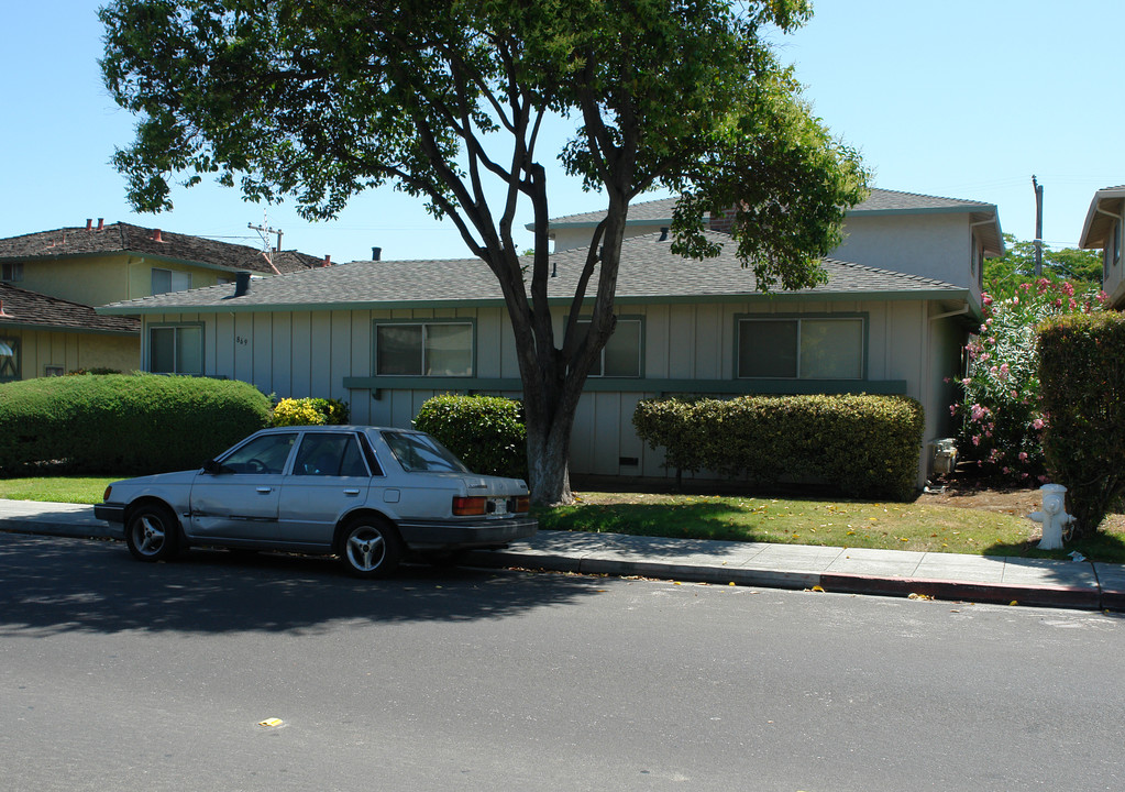 869 Bing Dr in Santa Clara, CA - Building Photo