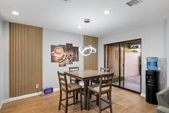 8178 Via de Ln in Scottsdale, AZ - Building Photo - Building Photo