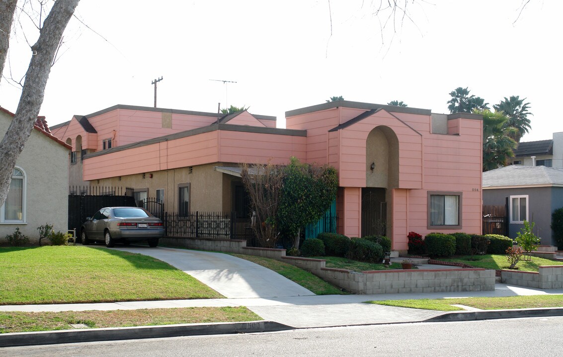 504 Fischer St in Glendale, CA - Building Photo