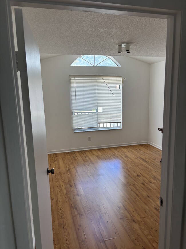 1108 Coral Club Dr, Unit 1108 in Coral Springs, FL - Building Photo - Building Photo