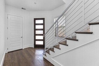6105 Tyne St in Houston, TX - Building Photo - Building Photo