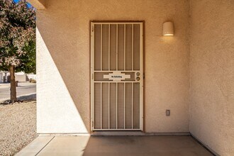 1924 E Andalusian Loop in San Tan Valley, AZ - Building Photo - Building Photo