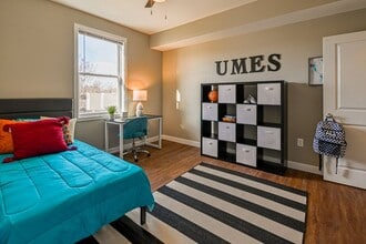 Hawks Plaza in Princess Anne, MD - Foto de edificio - Building Photo