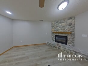 209 Greenbriar Ln in Buffalo, MN - Building Photo - Building Photo
