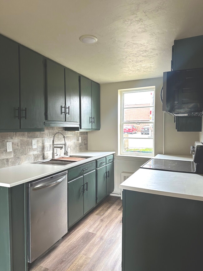 property at 520 Wabash Ave