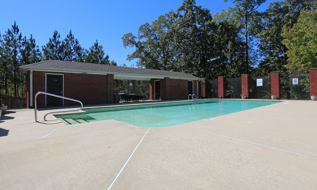 Carson Landing Apartments in Birmingham, AL - Foto de edificio - Building Photo