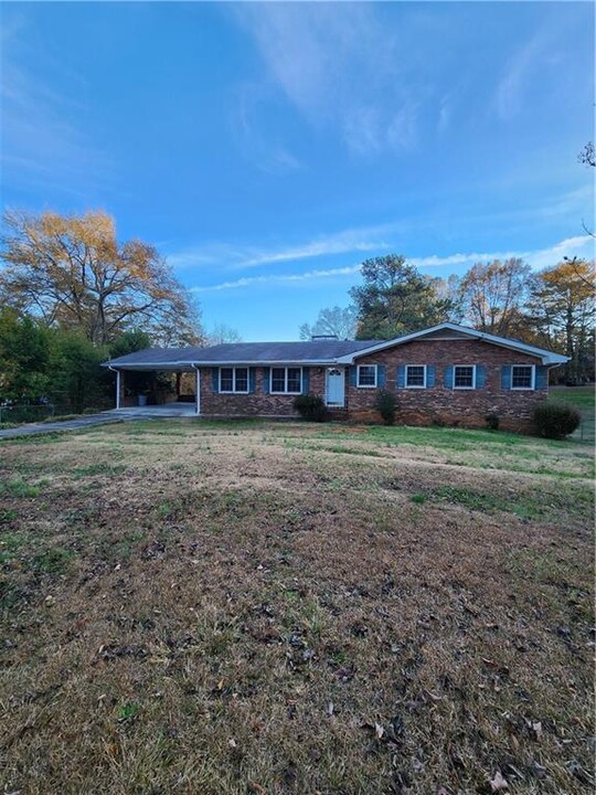 784 Hamby Dr in Marietta, GA - Building Photo