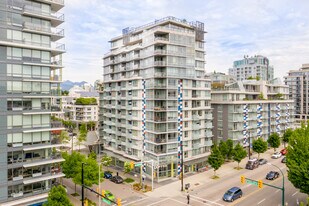 Pinnacle Living False Creek in Vancouver, BC - Building Photo