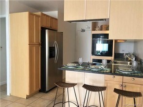 222 Ka?iulani Ave-Unit -405 in Honolulu, HI - Building Photo - Building Photo