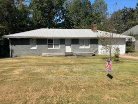 13070 Broadway Dr in Mc Calla, AL - Building Photo