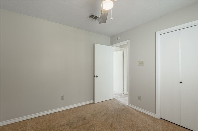 1401 Ave O in Huntsville, TX - Building Photo - Building Photo