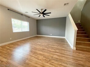 2825 Woodland Park Ave in North Las Vegas, NV - Building Photo - Building Photo